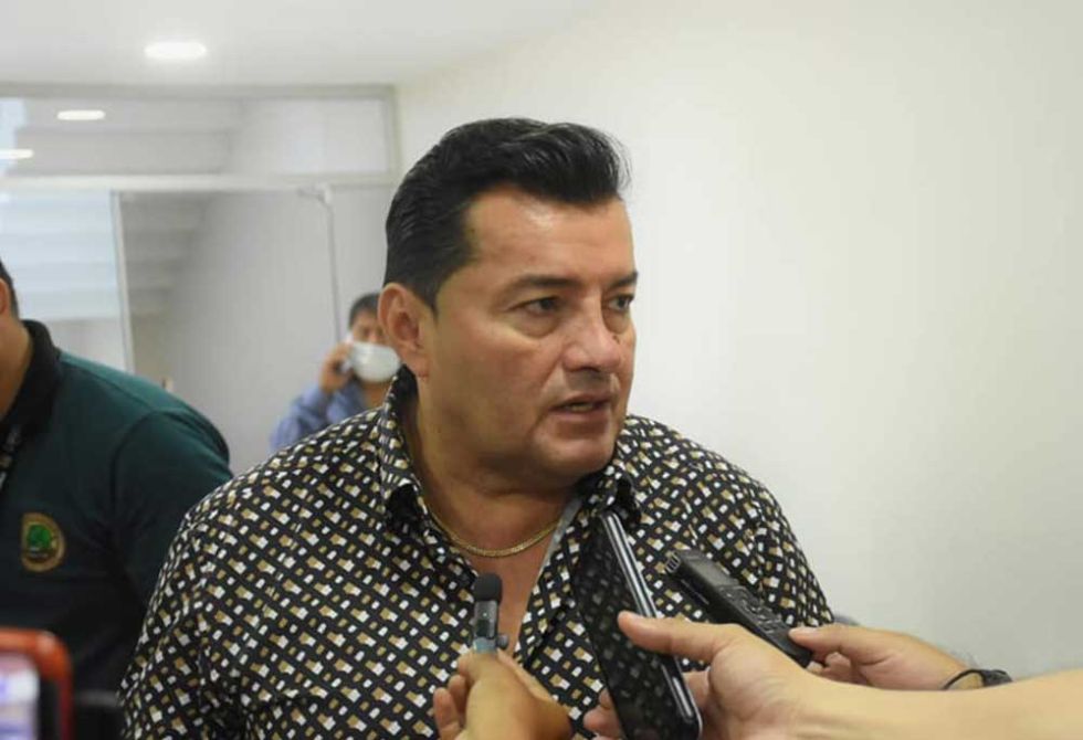 Alcalde Fernández dice que no obedece a ‘grupos económicos’ sino al pueblo y que el paro es un ‘capricho’ de Camacho