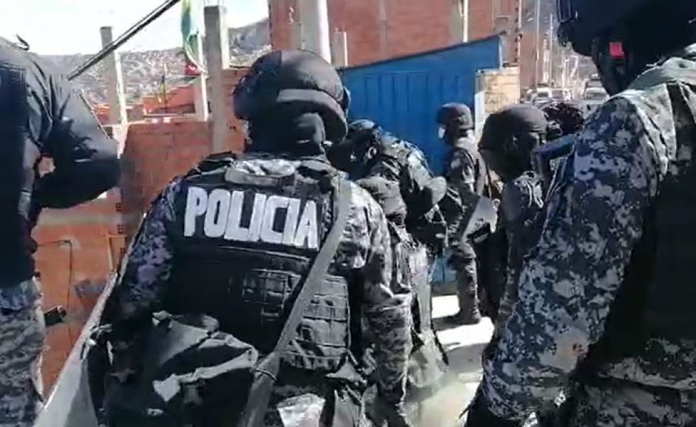 Defensoría denuncia que la Policía quiso restringir investigación y vulneró presunción de inocencia