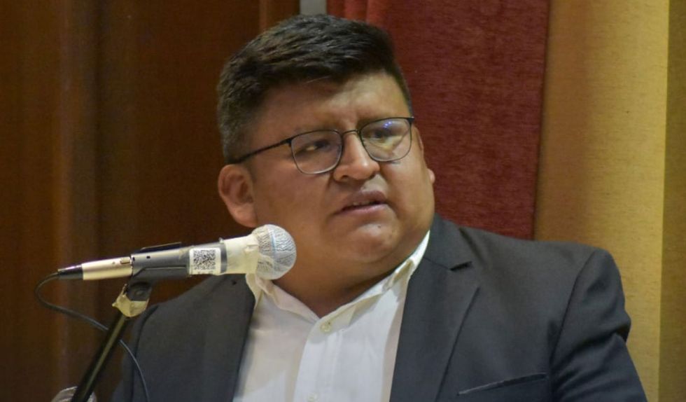 Fiscalía abre investigación contra dirigente universitario Álvaro Quelali por conducta antieconómica