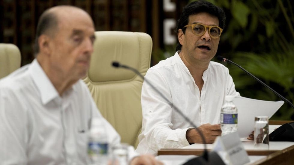Gobierno de Colombia y ELN coinciden en reiniciar diálogo