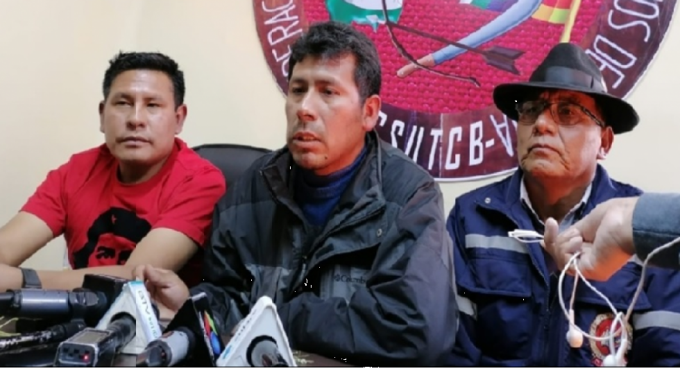CSUTCB convocará a los Ponchos Rojos tras decisión de no acatar marcha en apoyo al Gobierno