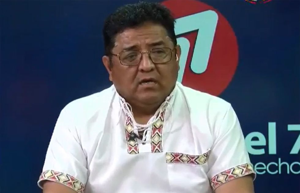 Ministro no descarta autorizar la transacción digital de la coca y liberar la venta en mercados sindicales