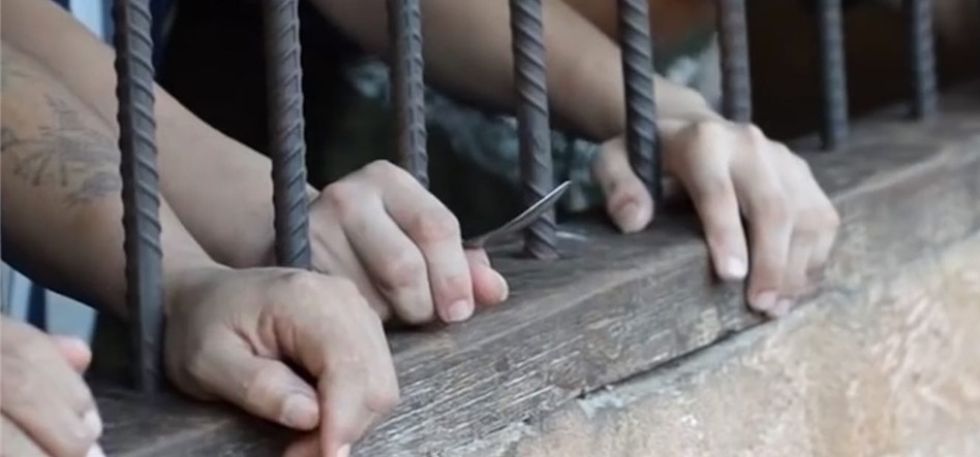 Dos ancianos son sentenciados por violar a una menor