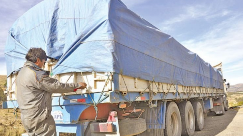 El transporte pesado internacional denuncia que por día sufre de 5 a 6 robos a mano armada