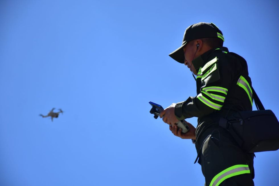 La Policía implementa drones y camiones multipropósitos para tareas de seguridad ciudadana en El Alto