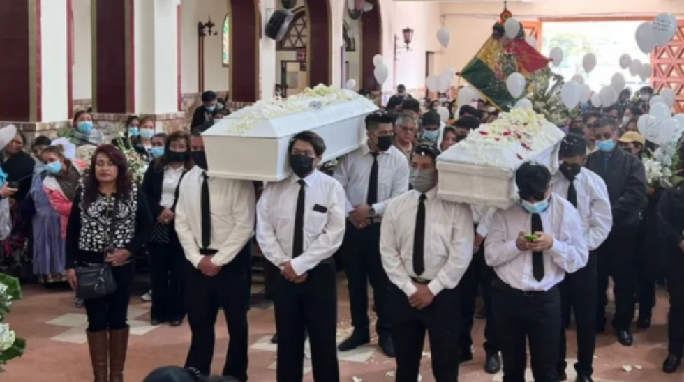 Entierran a los hermanitos asesinados por su padre, éste es sentenciado a 30 años de cárcel