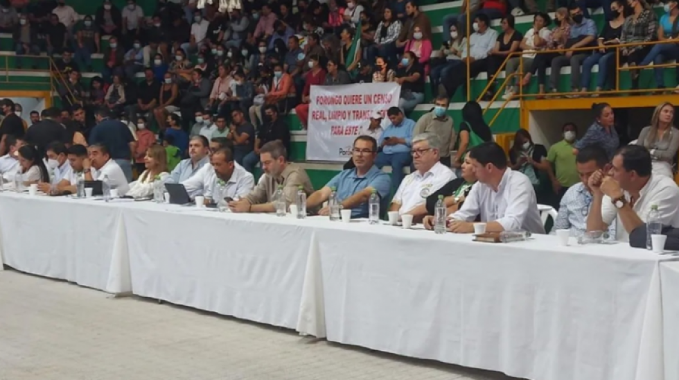 Tercera cumbre de Santa Cruz determinó un cabildo por el censo para el 30 de septiembre