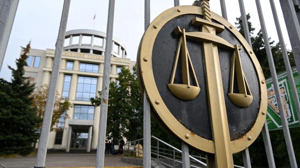 Un tribunal ruso condena a un experiodista a 22 años de prisión por alta traición