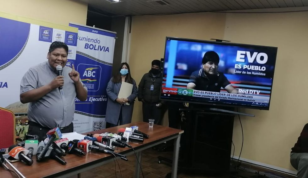 Henry Nina refuta dichos de Evo Morales, niega haber cobrado coima y afirma que no renunciará