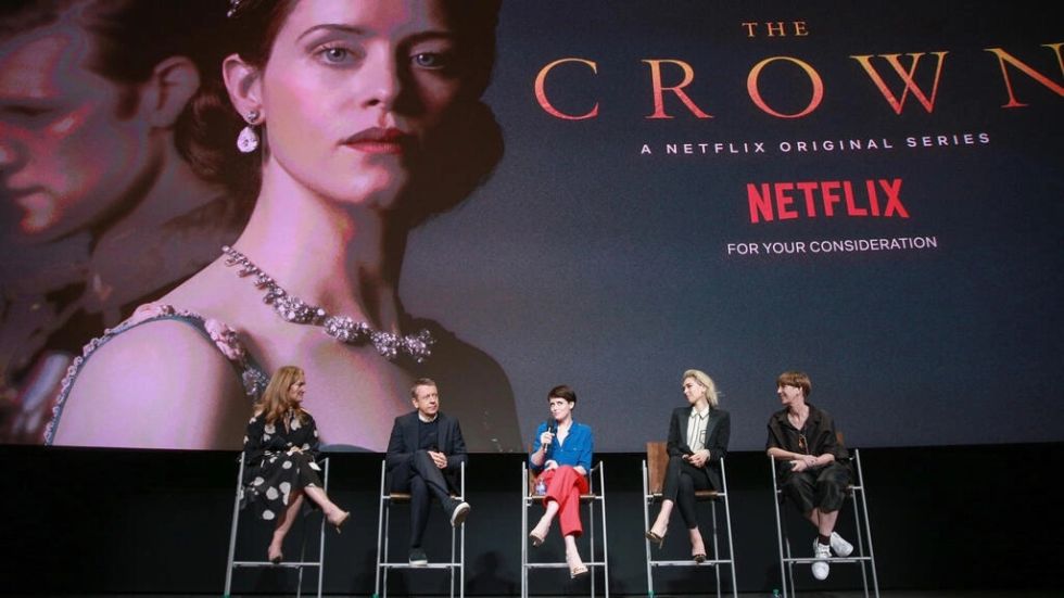 Netflix suspende rodaje de su serie sobre la realeza británica "The Crown"