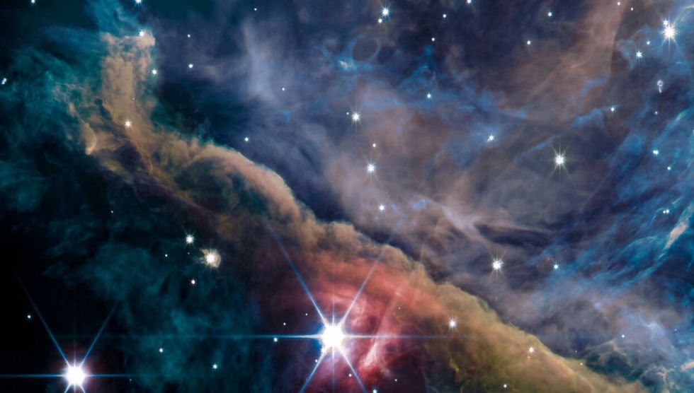 Telescopio Webb captura imágenes ‘impresionantes’ de nebulosa de Orión