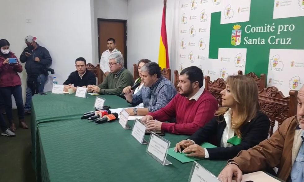 Cívicos cruceños ratifican cabildo el 30 de septiembre  por el Censo en 2023