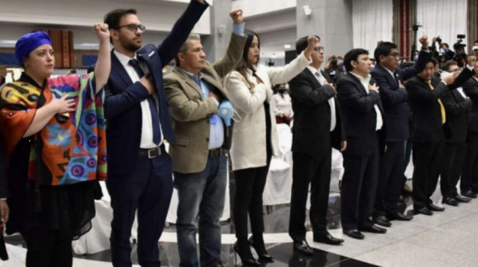 Diputado del MAS plantea una reingeniería al Gabinete de Arce para reenfocar la gestión