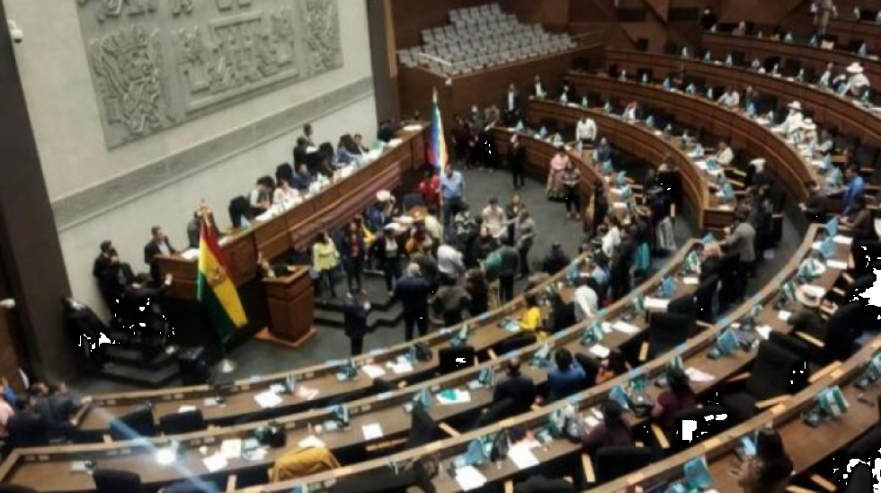 CC pide disculpas por "error político" que facilitó designación de Callisaya como defensor