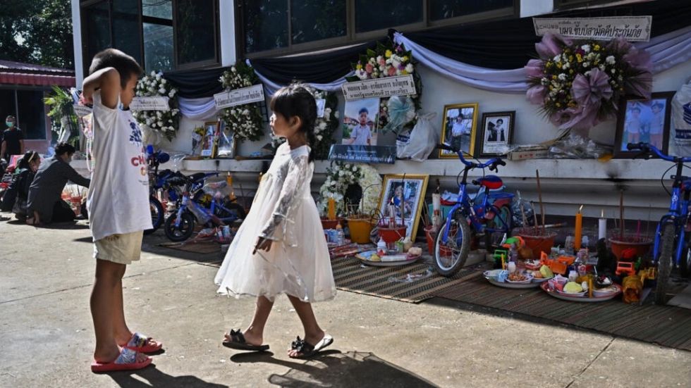 Tailandia despide a las víctimas de la matanza en guardería