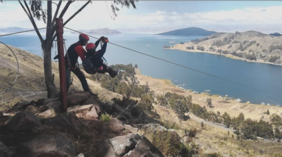 La Paz: Joven muere asfixiada con su propio cabello en el zipline de Tiquina