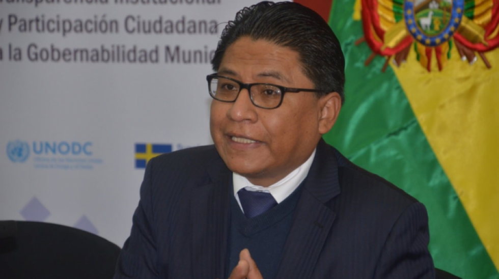 Ministro de Justicia señala a tres diputados del MAS por pedir "pegas" en el aparato estatal