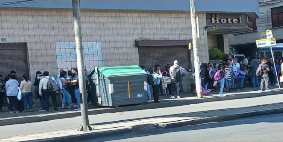 Denuncian que funcionarios públicos son obligados a viajar al cabildo del MAS en Santa Cruz