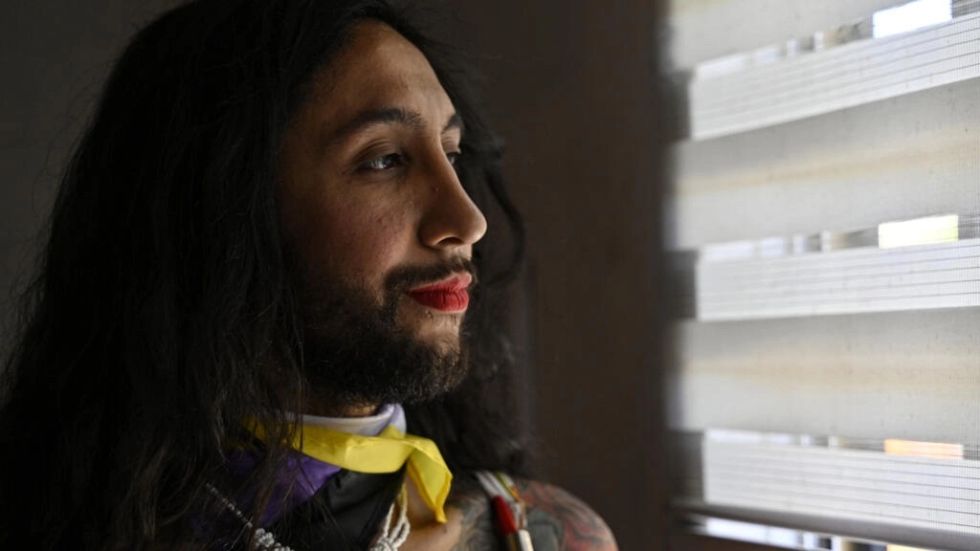 La victoria de Shane, la primera persona en recibir un carnet de identidad "X" en Chile