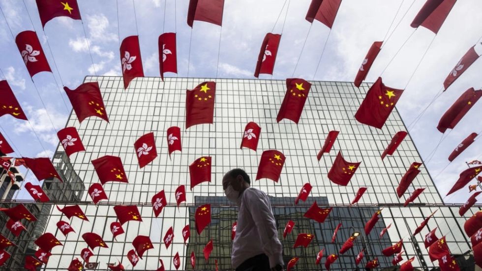 Dos activistas de Hong Kong encarcelados por un aplauso "sedicioso" en un juicio