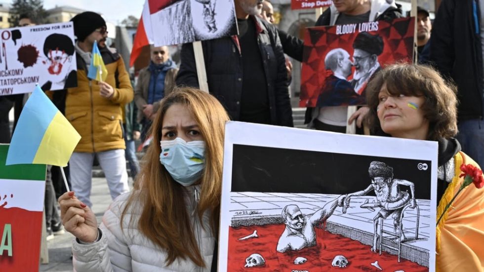 Iraníes se manifiestan en Kiev en solidaridad con Ucrania
