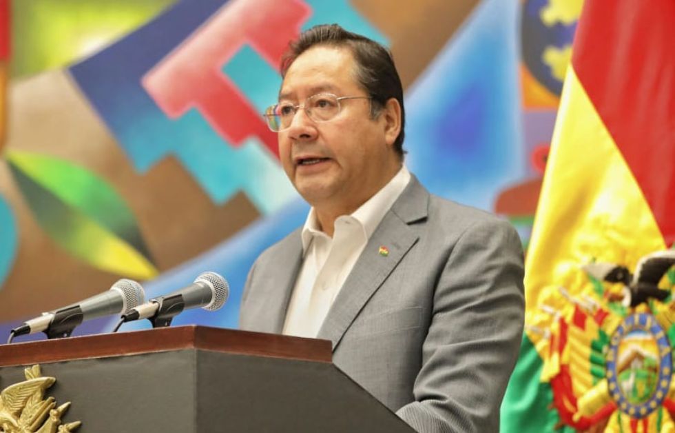 Presidente Arce dice al Alto Mando Militar que Bolivia está amenazada por quienes apuestan por la violencia