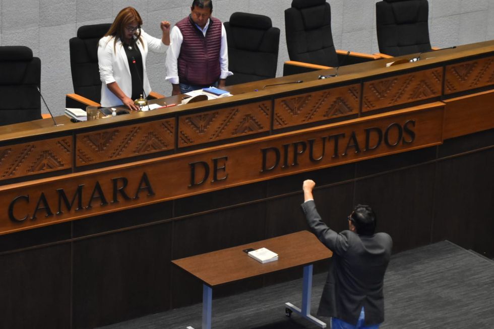 Posesionan una nueva directiva en la Cámara de Diputados en sesión con polémica