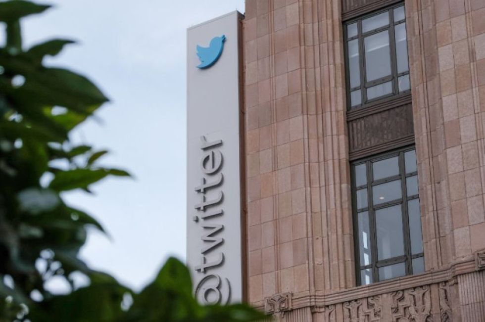 Twitter despide a "cerca del 50%" de sus empleados en el mundo