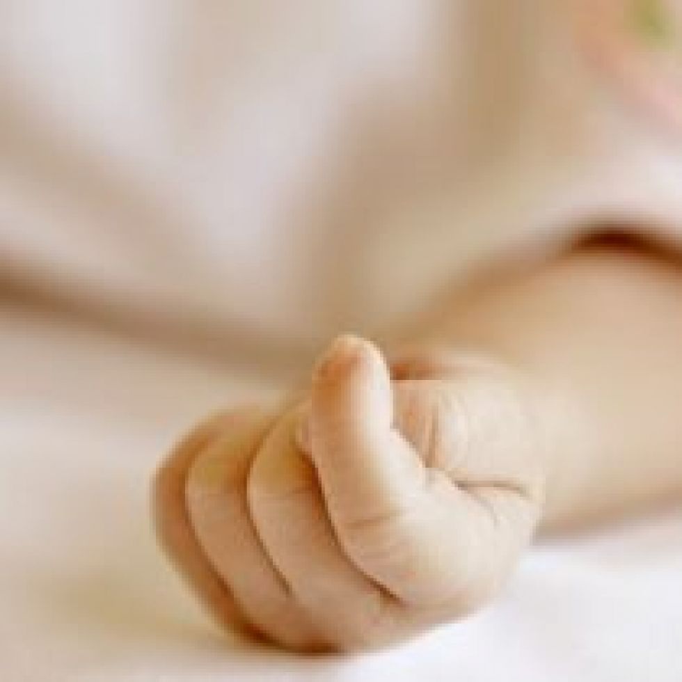 Madrastra quiso matar a un niño de dos años y ahora está en terapia intensiva 