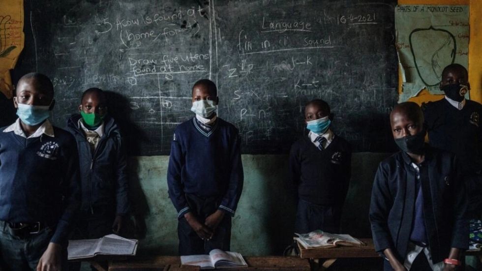 La estudiante de primaria más vieja del mundo muere en Kenia a los 99 años