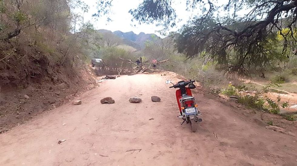 Chuquisaca: Asaltan camión a mano armada en pleno camino