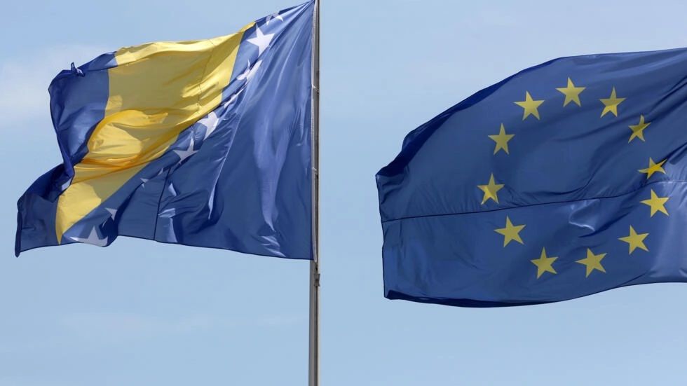 Ministros de la Unión Europea acuerdan conceder a Bosnia estatus de candidato a la adhesión
