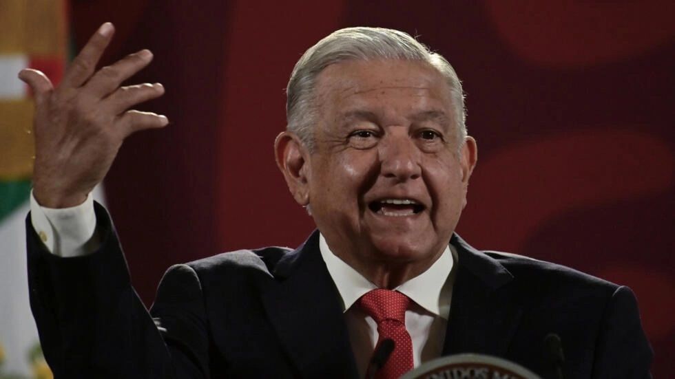 Para México, Pedro Castillo "sigue siendo" presidente de Perú, afirma López Obrador