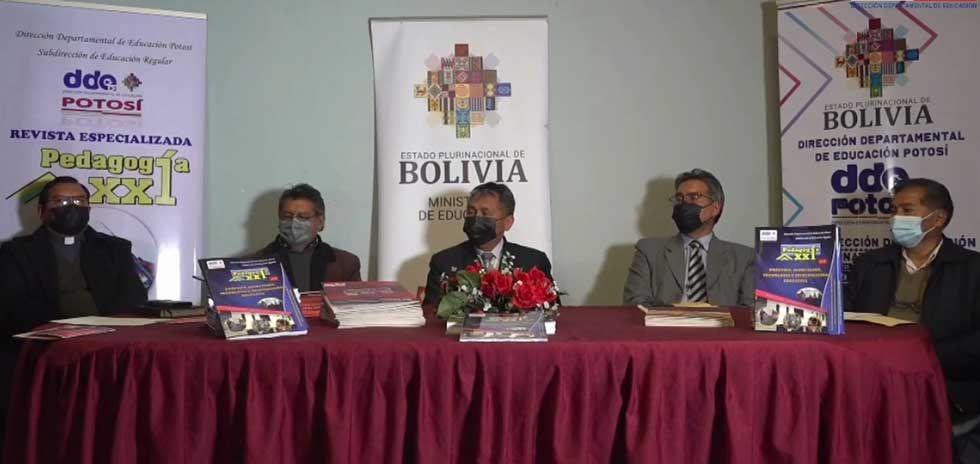 Presentan experiencias educativas en nueva edición de revista "Pedagogía XXI"