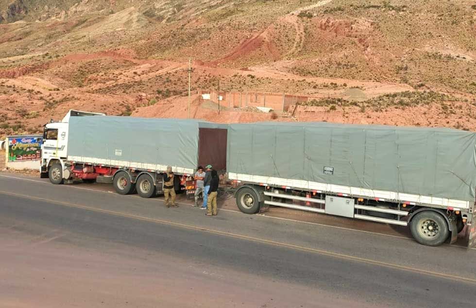 Incautan cajas de cigarrillos valuados en más de medio millón de Bolivianos