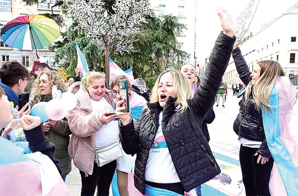 La ‘ley trans’ es aprobada en España tras polémica