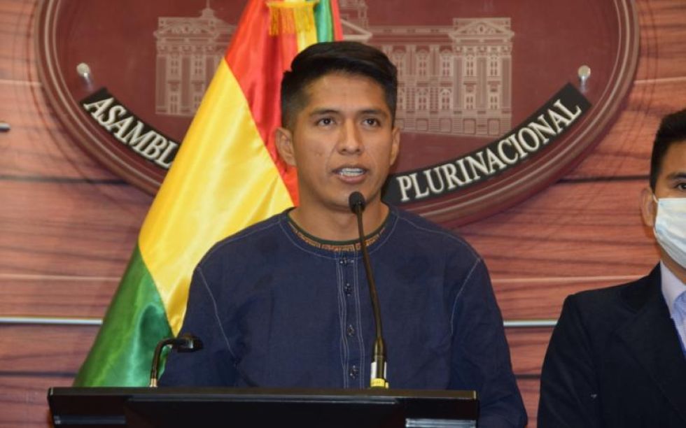 Andrónico  Rodríguez saluda la aprehensión del gobernador Camacho 