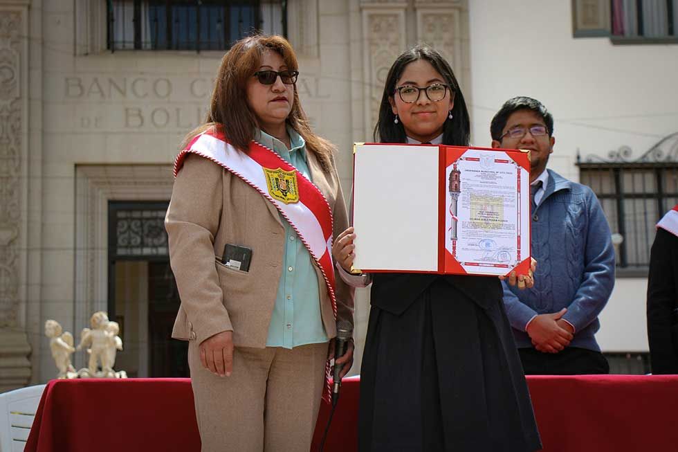 Juliana Terán Flores es “Hija Distinguida” de la ciudad de Potosí