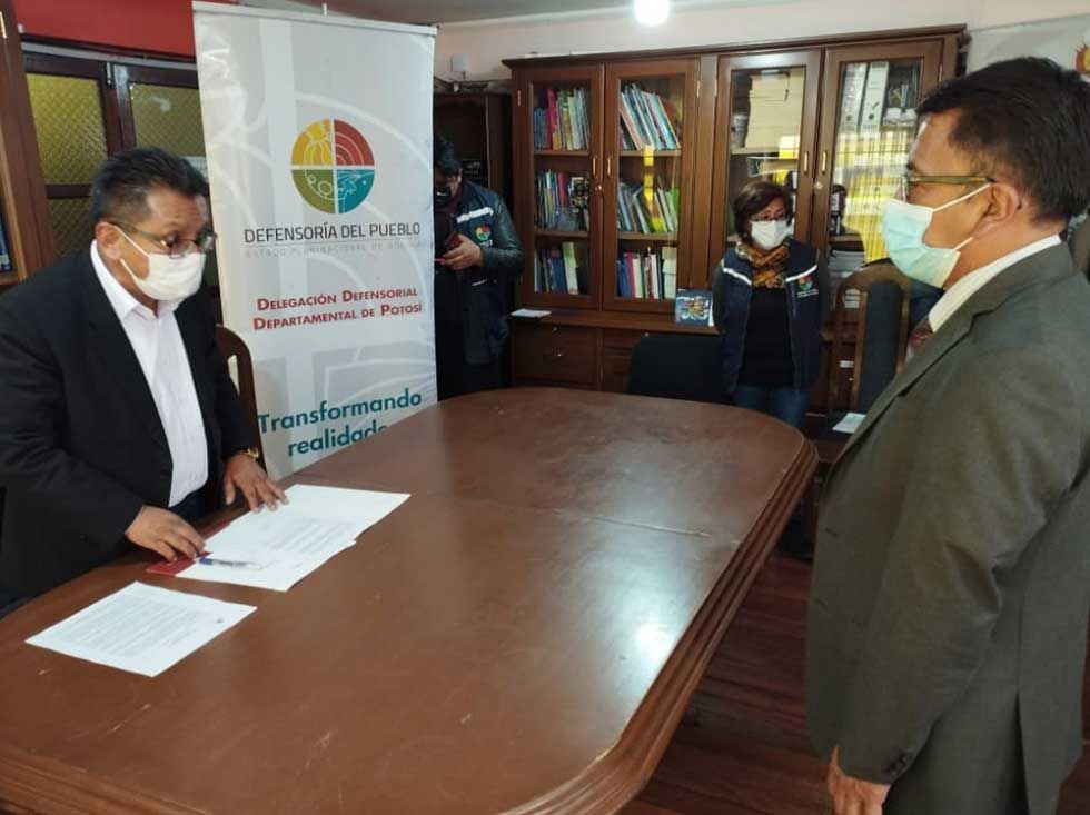 Delegado Defensorial de Potosí anuncia que no renunciará al cargo
