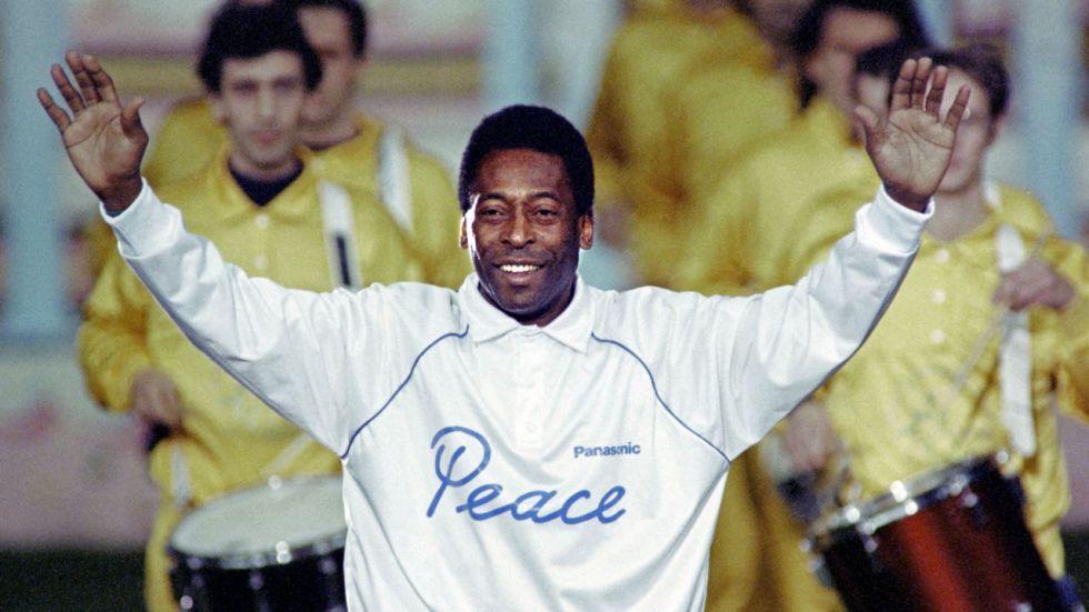Cuatro acciones de genio de Pelé que lo convirtieron en mito