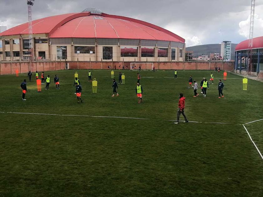 La banda roja prevé jugar algunos amistosos en la ciudad de Oruro 