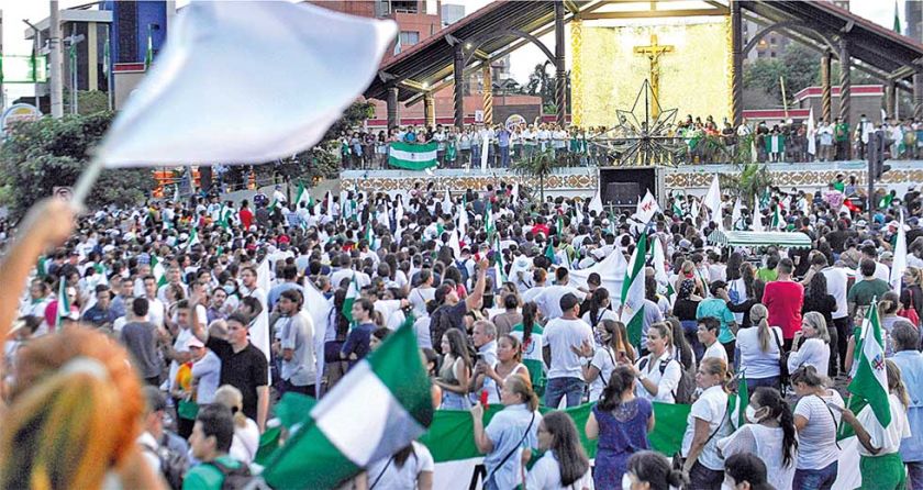 El Gobierno y cívicos cruceños se acusan de buscar impunidad