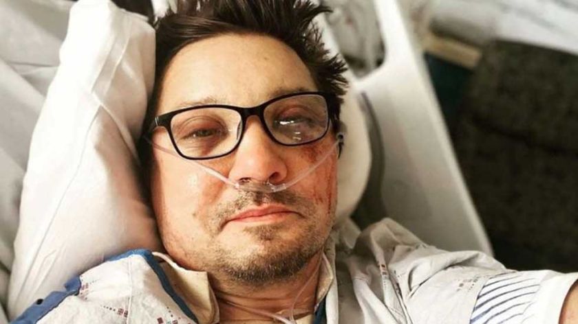 Jeremy Renner agradece apoyo tras accidente con quitanieves en EE.UU.