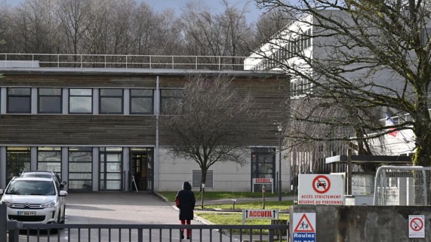 Suicidio de adolescente gay conmociona a Francia