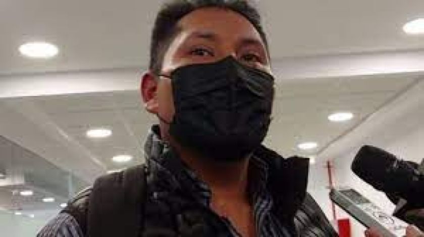 Diputado llama malagradecidos a ministros porque no defienden a Evo Morales de ataques del Perú