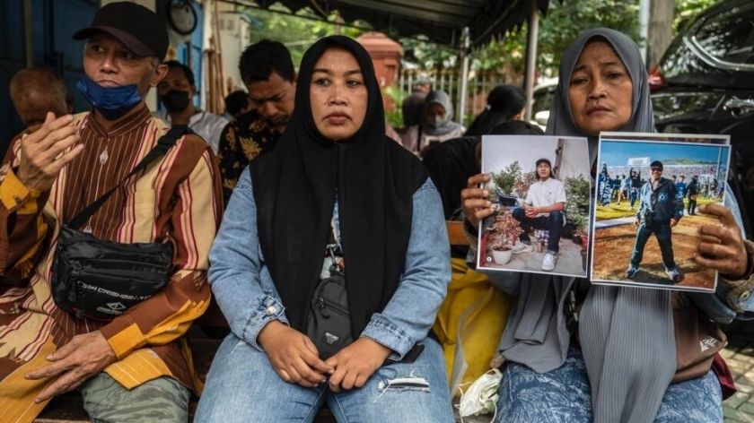 Empieza el juicio por la estampida en estadio de fútbol de Indonesia