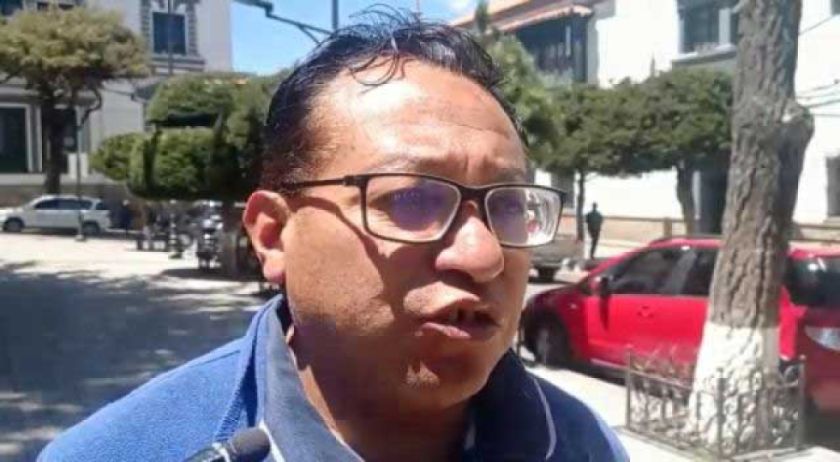 Asambleísta informa sobre el caso de las 41 ambulancias 