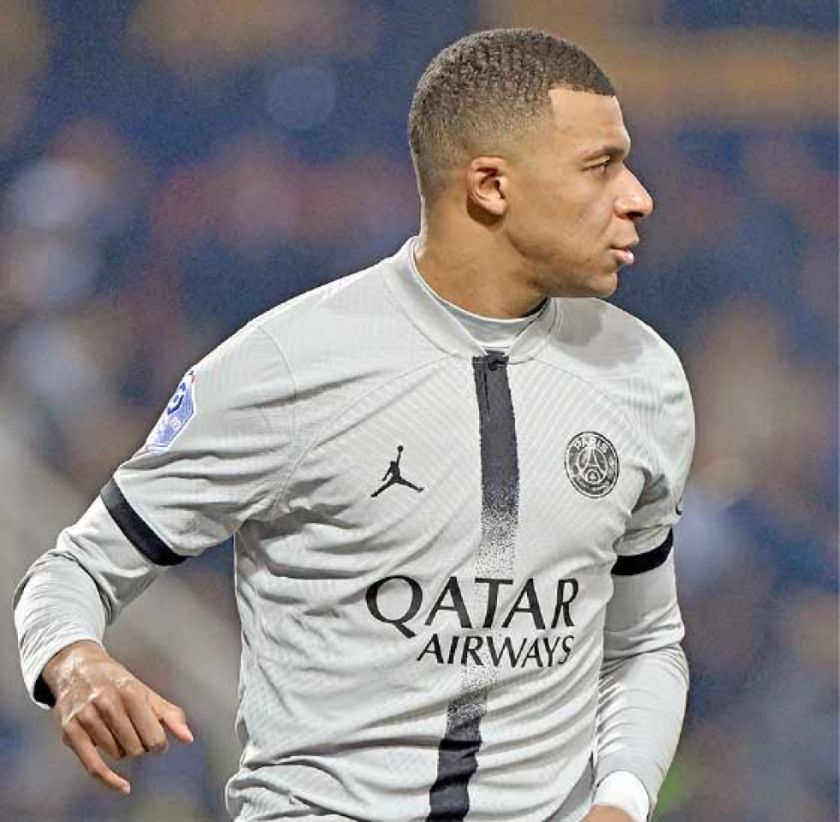 PSG gana; Mbappé se lesiona 