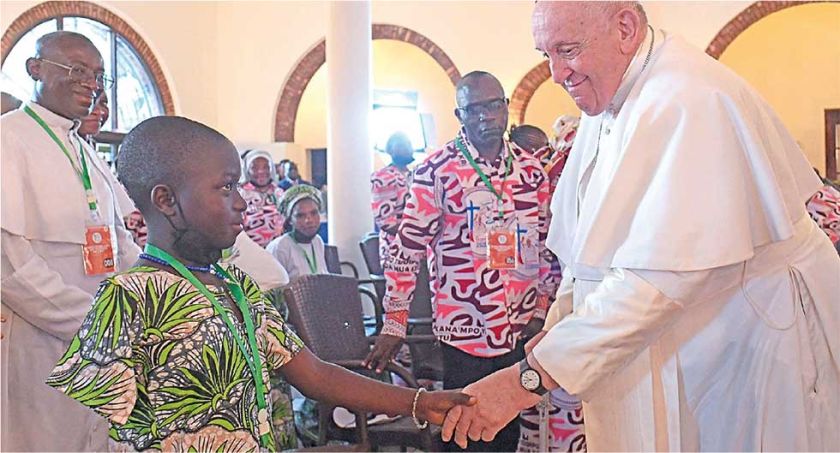 Papa condena atrocidades de la guerra en el Congo