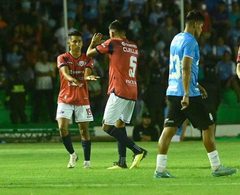 Wilstermann suma una unidad en tiempos de crisis